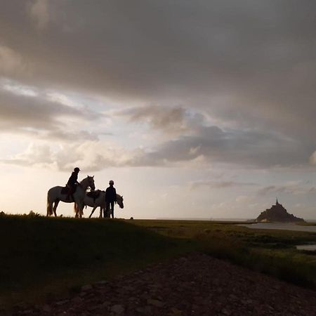 뽕또흑송 Gite Le Chausey Mont Saint Michel 아파트 외부 사진